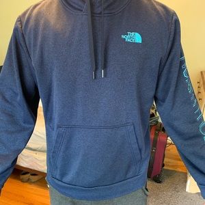 Men’s north face hoodie